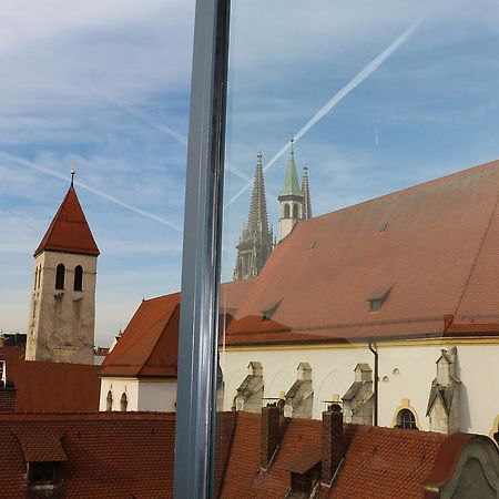 Ferienwohnung "Karmeliten Am Dom" Ratisbona Exterior foto