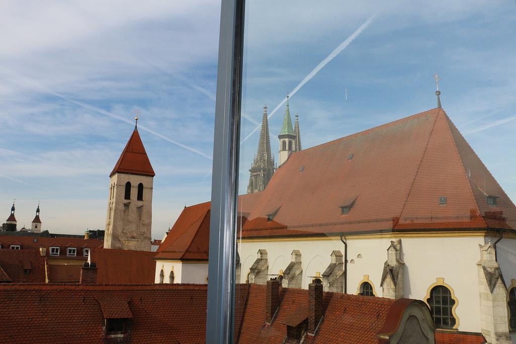 Ferienwohnung "Karmeliten Am Dom" Ratisbona Exterior foto